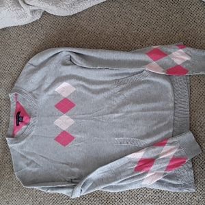 Sweater with argyle print and front pocket